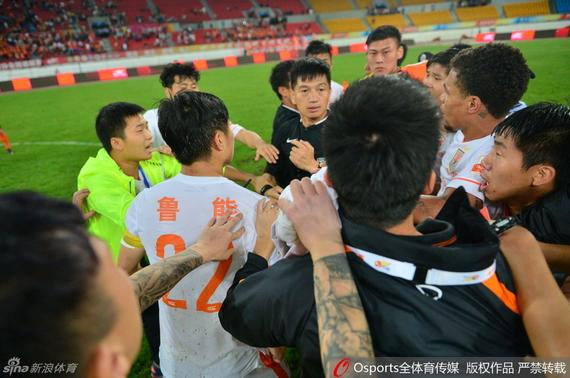 ³������г�ͻ