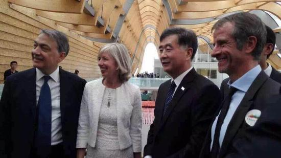 翠绿首饰引领米兰世博新时尚!