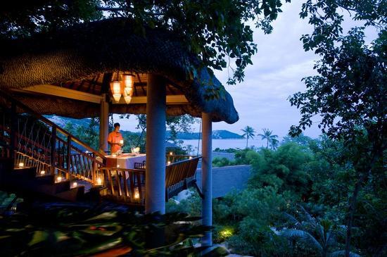 Anantara Lawana -Tree_Tops_private_sala_dining