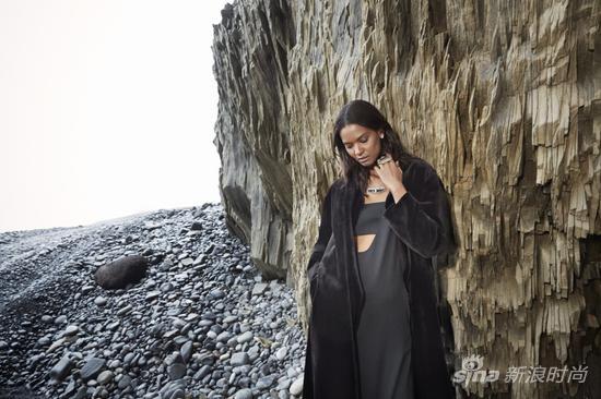 Monique Péan亲自上镜为自己的品牌做宣传