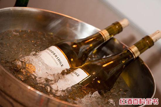 冷却葡萄酒