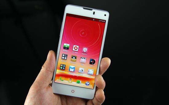 nubia Z5S mini配备夏普IGZO高清屏幕,但如今已无人炫耀