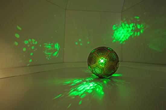 Crystal Puzzle by Naihan Li for Swarovski Digital Crystal MR