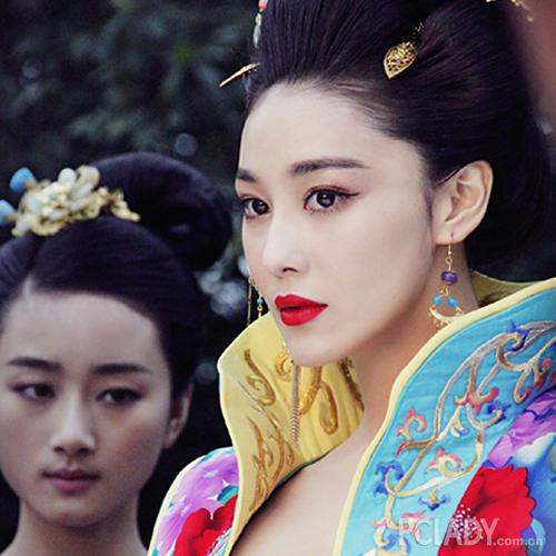 张馨予