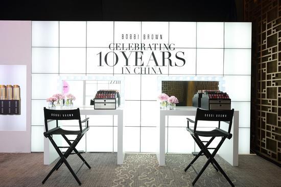 BOBBI BROWN 进入中国10周年活动现场-彩妆区