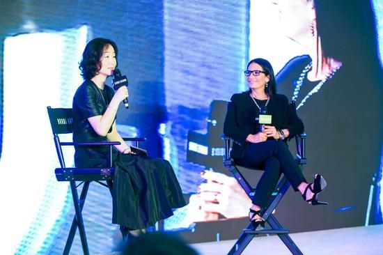 Bobbi Brown女士与中国媒体分享美丽哲学
