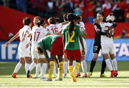 中国女足1-0力克喀麦隆