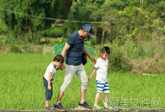 刘烨因拍摄电影撞档期,“请假”缺席录制,儿子诺一由师哥胡军暂代照顾
