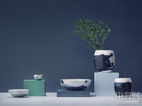 菲利普王子为丹麦的标志性餐具品牌 Stelton 创作的春季系列获得了 2015 年的红点设计大奖