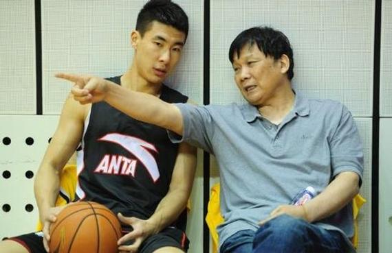 告别山西后，王兴江组建了郑州大运队重回篮坛