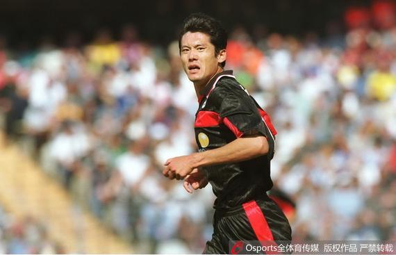京媒:杨晨是留洋球员标杆 中国球员思想落后日