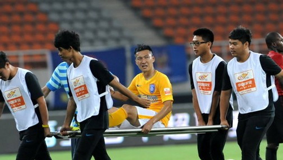 ���ر������³�