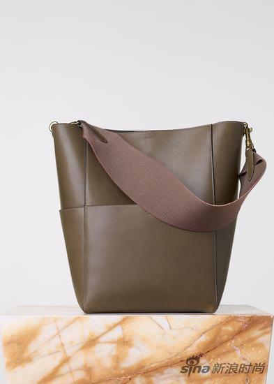 CELINE Sangle卡其色天然小牛皮手袋