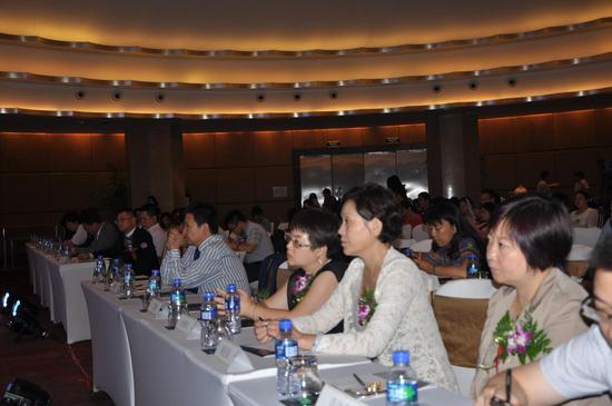 中国伊美尔携手韩国艾莉薇新品发布会隆重举行