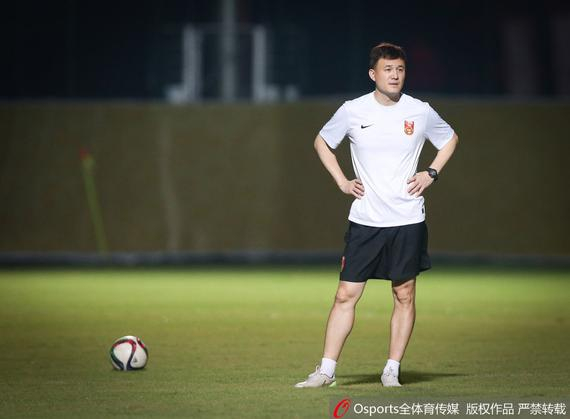 ��ΰ���뿪Ů�㣿