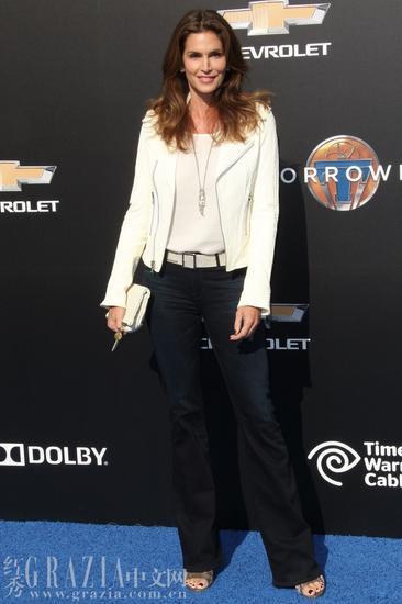 现在的Cindy Crawford
