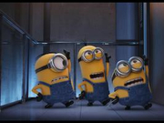 《小黄人》曝卡拉OK片段 唱歌萌出新境界