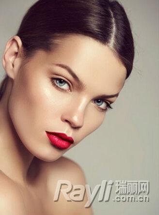 如何养成天然美睫?