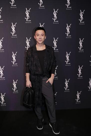 知名设计师Simon Gao