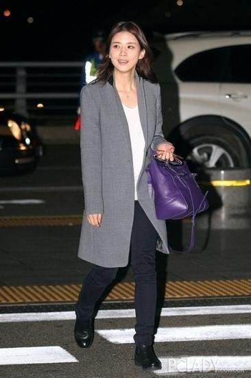 李宝英私服