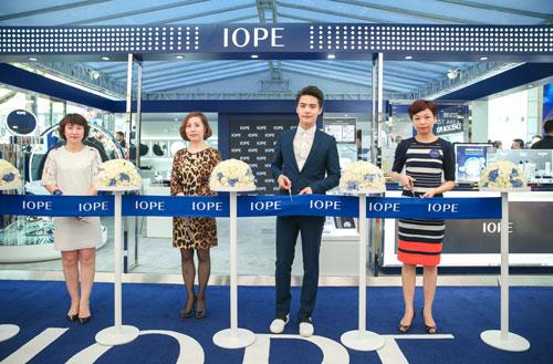 IOPE艾诺碧专柜入驻上海淮海百盛购物中心
