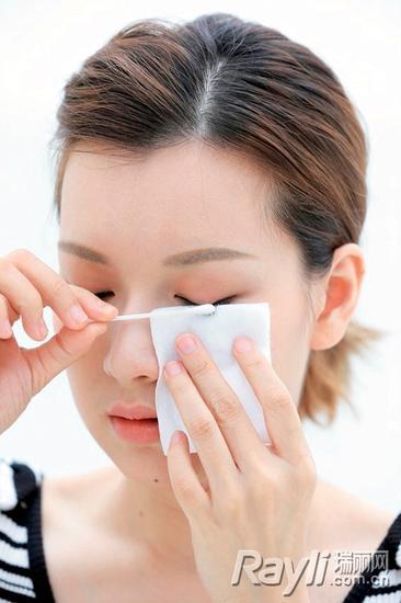 接了之后就不能化眼妆了?