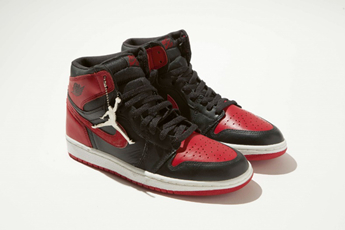 初回发售日期:2001年/初回发售价格:USD 80/eBay参考价格:USD 729.99 - 1499.95