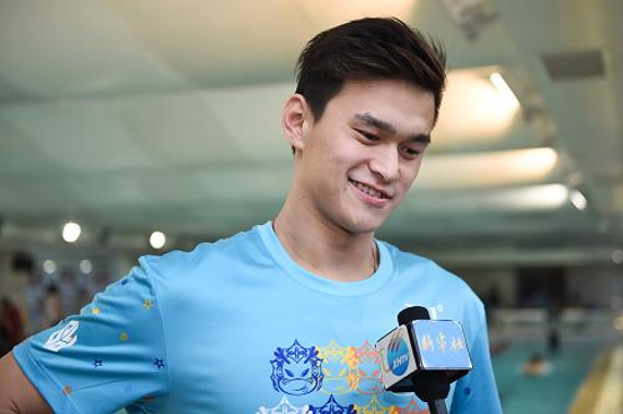 孙杨:咬牙坚持渴望比赛 希望里约奥运蝉联双冠