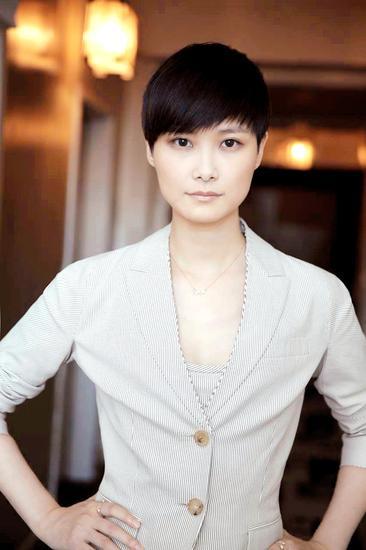 Givenchy全球代言人李宇春