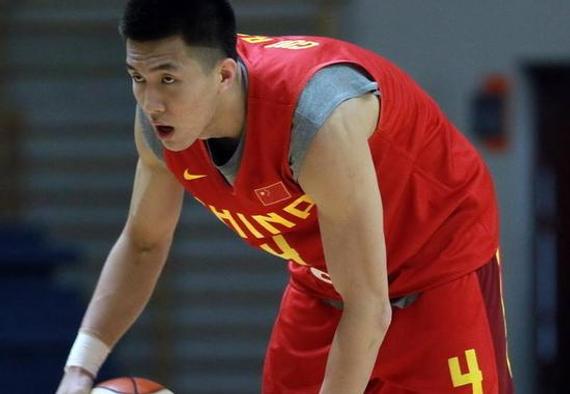 杨毅认为郭艾伦在中国男篮很难打上主力