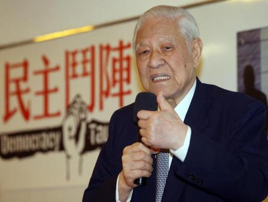 李登辉今天出席学运团体“民主斗阵”举办的“伙伴工作坊”