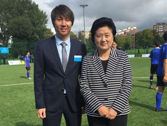 李铁:荣幸成为刘延东副总理的第一个足球教练