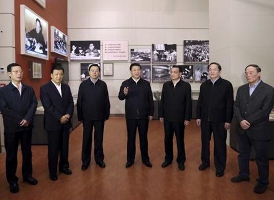 十八大后,“七常委”首次集体参观展览