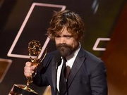 艾美《权力游戏》小恶魔丁拉基获剧情男配