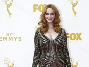 组图：克里斯蒂娜-亨德里克斯红毯秀雪乳