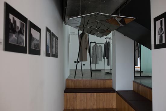 ‘2.5维度空间’暨 ISMMING独立设计师品牌静态展