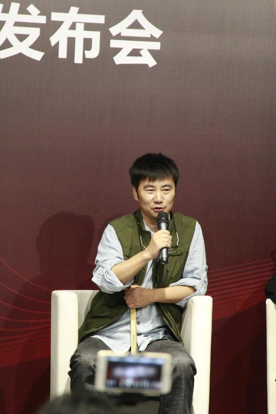 画家许宏泉是迄今为止,“艺典达人”秒杀专场的第一人,他认为充当“产品经理”的角色是一种很好的体验。