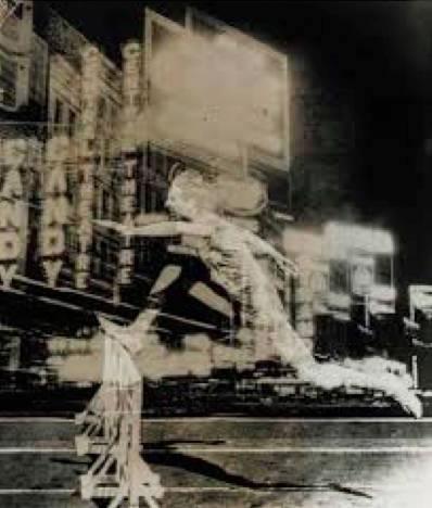 《城市中的奔跑者》(1926年)。jpg