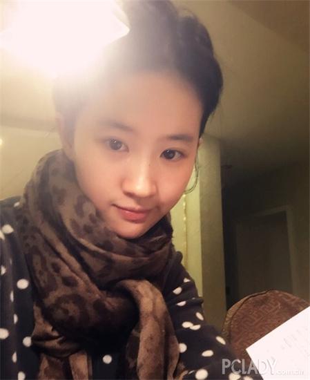 刘亦菲的长相就像十六岁的少女