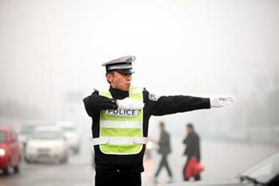 温江半马交通管制通告。