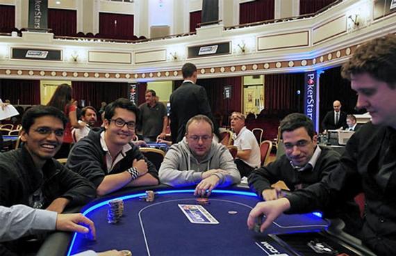 世界上最高等级分的扑克桌选手：哈里克利斯纳，大卫·霍维尔，丹尼尔·格莫里，拉伦特·弗里斯特