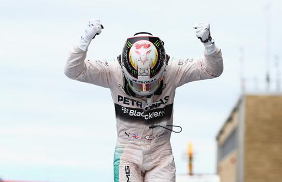 汉密尔顿加冕F1三冠王