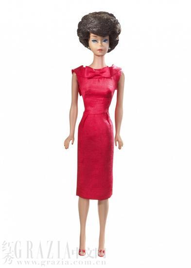 1962年,芭比的第一个短发造型,名为Barbie Bubblecut