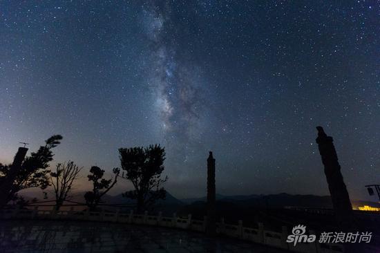 浙江安吉天荒坪江南天池天文台星空