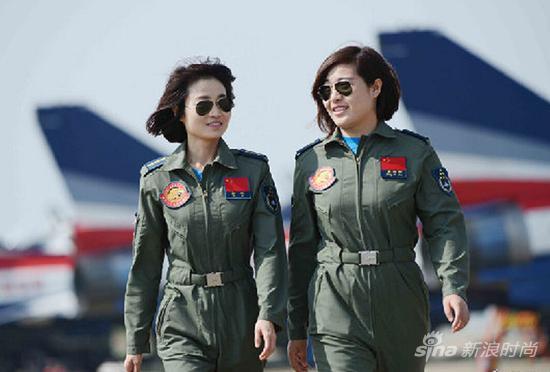 空军有史以来最帅军装的飞行服