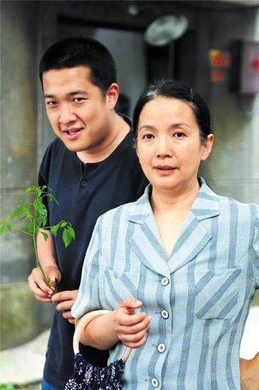 张博宇和其母吕丽萍