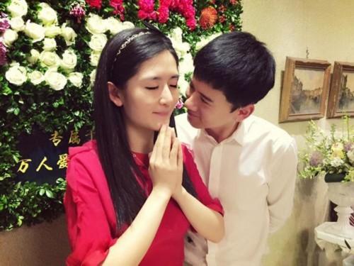 张杰&谢娜年龄相差2岁