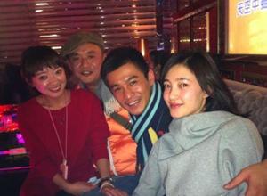 王丽坤乔振宇合照