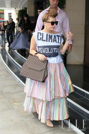 不久前还是这样的Gaga