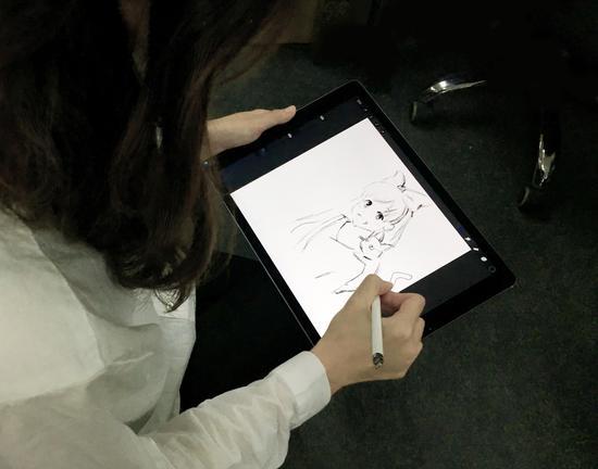 一名设计师试着用iPad Pro画画